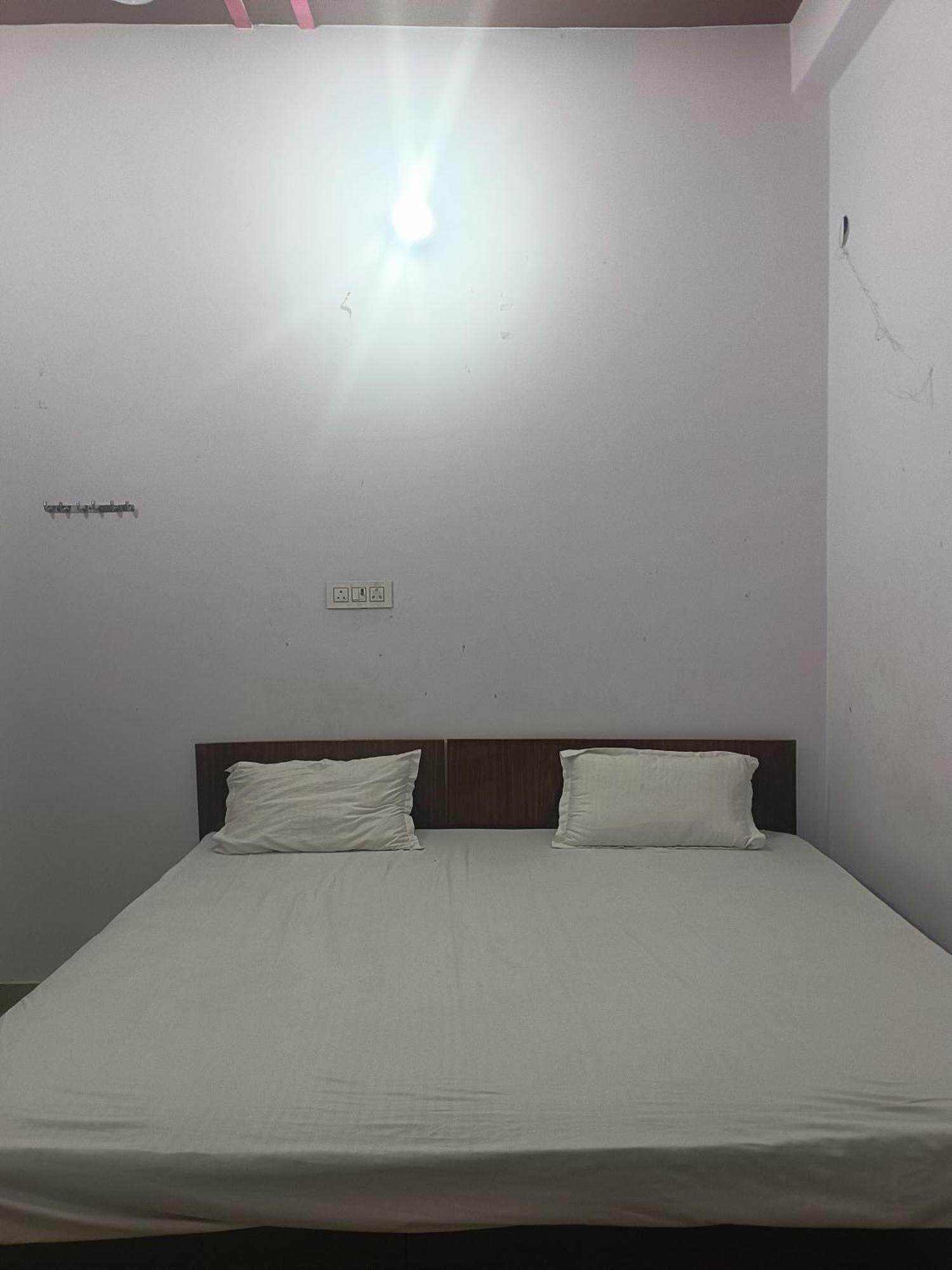 La Ayodhya Residency Ξενοδοχείο Εξωτερικό φωτογραφία